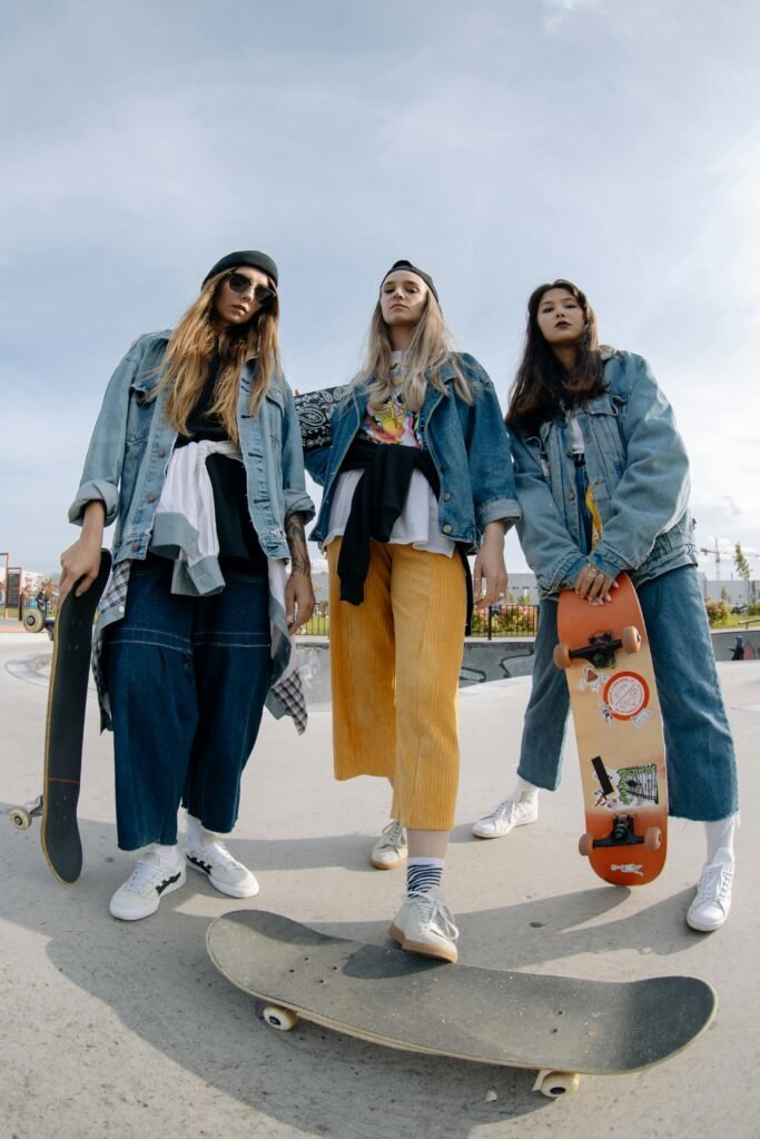 Women Wearing Denim Jackets. Y2K outfits