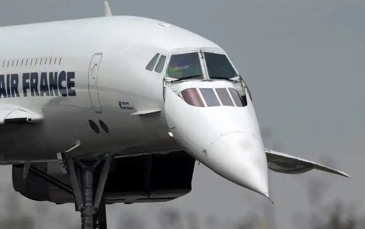 Concorde’s Unusual Nose Design Improves Pilot Visibility